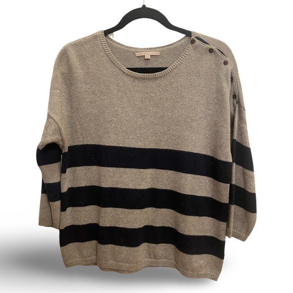 GAP 🦋 3/4 Sleeve Sweater | Button Boat-Neck Grey/Navy Striped Women’s Medium - Picture 4 of 4